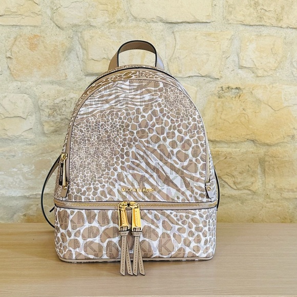 Mk - Picture 3 of 16